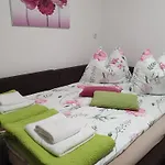 Guest house Rudolf Vendeghaz 4*